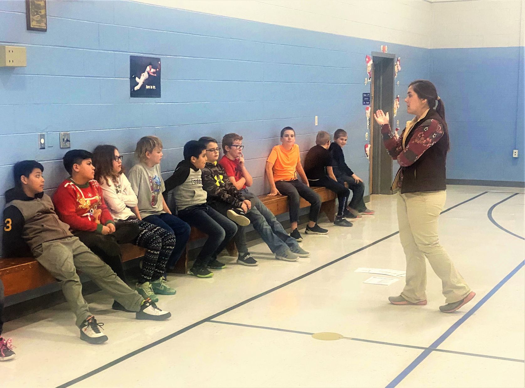 jayd roberts talking to students
